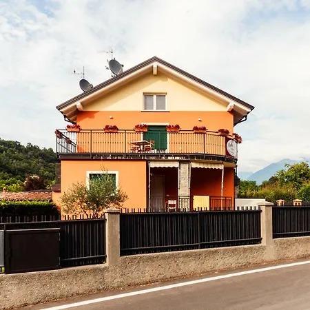 Della Baia Bed & Breakfast Colico